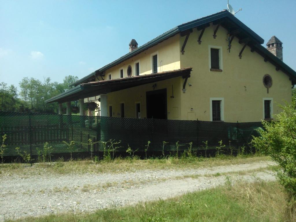 Agriturismo Helianthus Oleggio Exterior photo