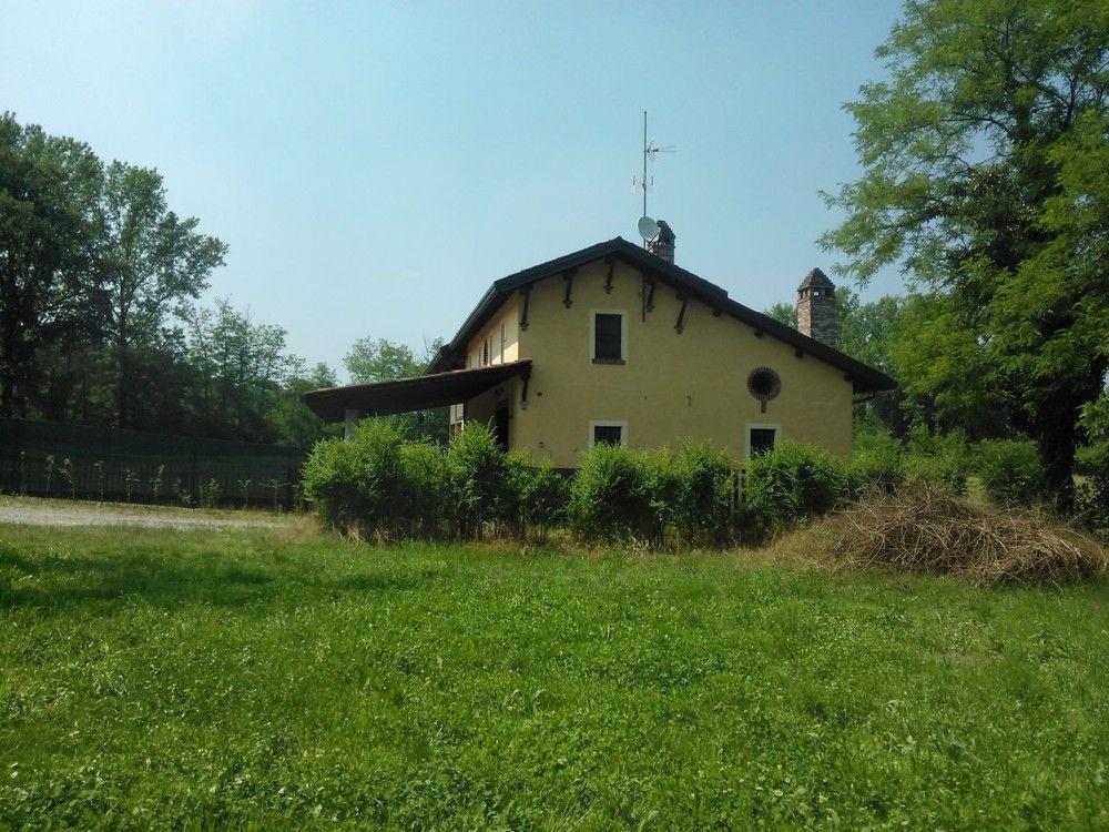 Agriturismo Helianthus Oleggio Exterior photo